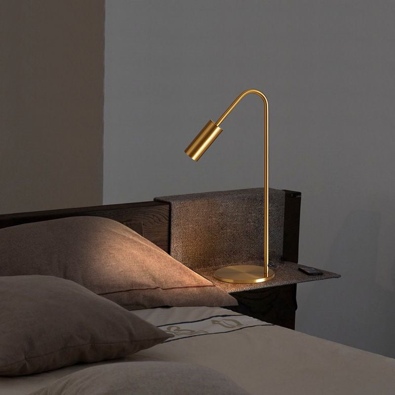 Linear Office LED Desk Lamp