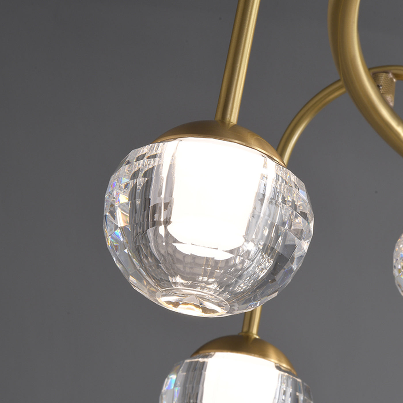 Creative brass ball chandelier