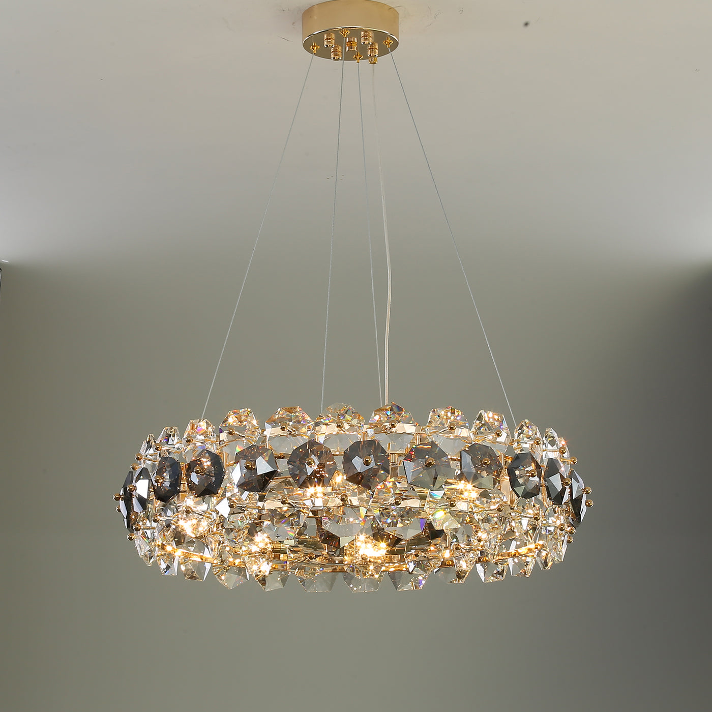 Luxury round crystal chandelier