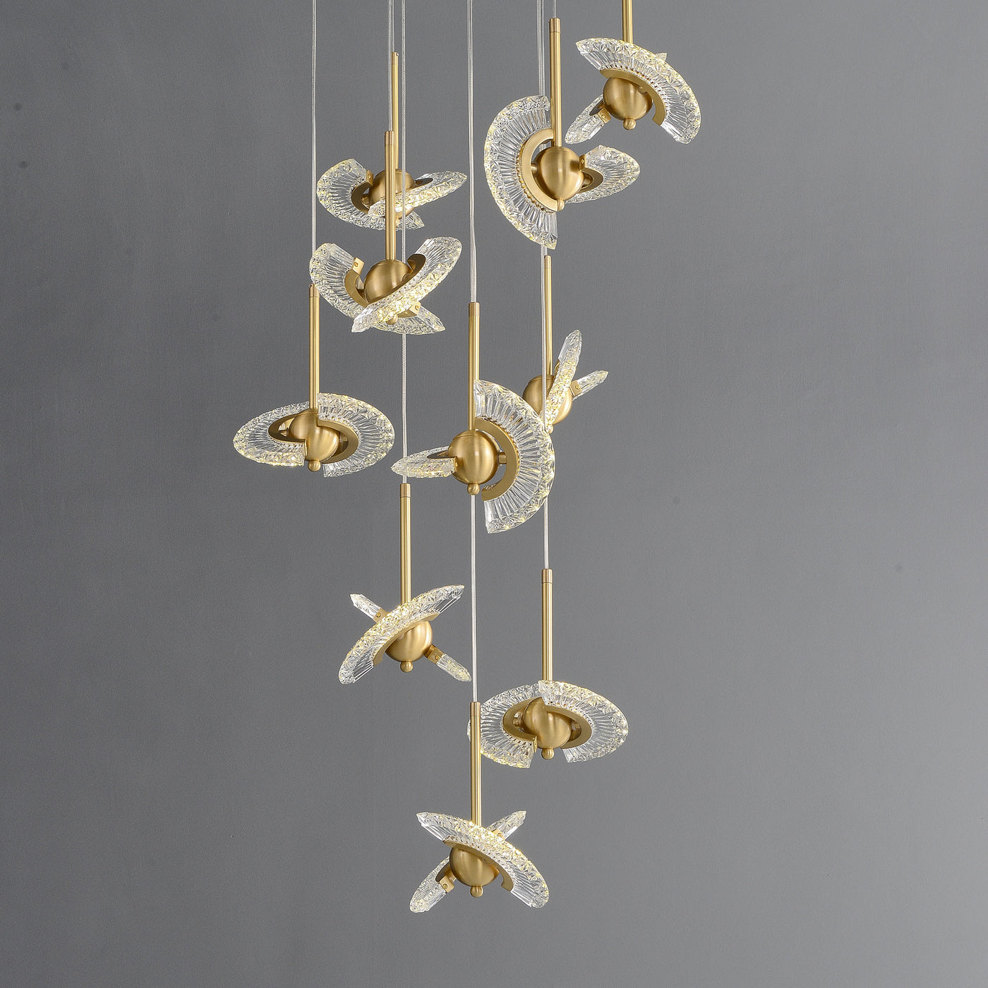 Spinning top chandelier