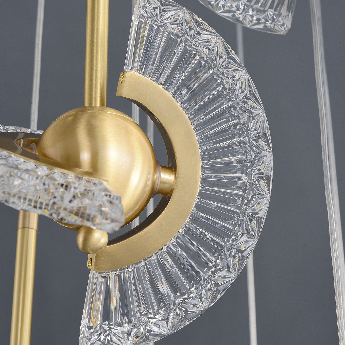 Spinning top chandelier