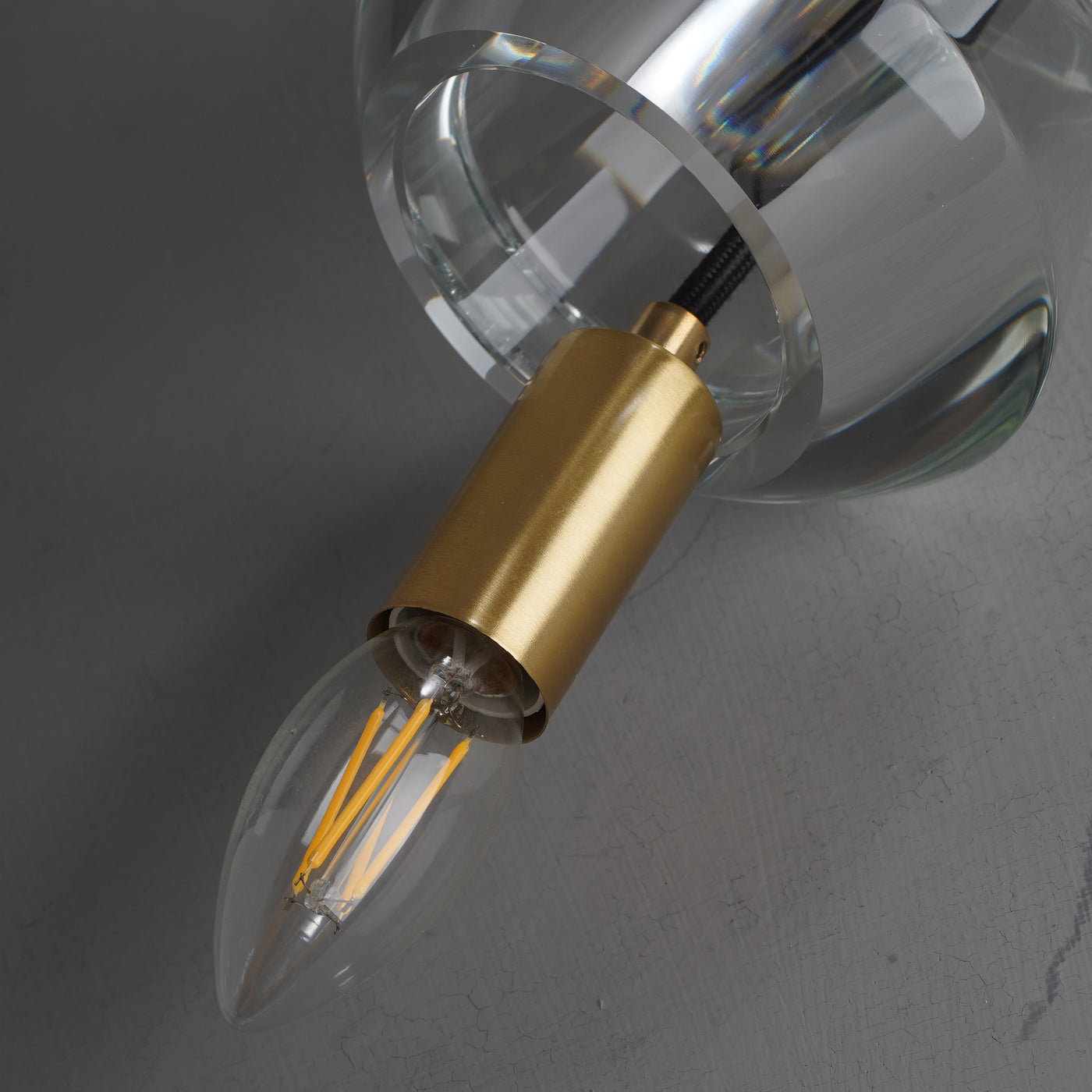 Modern modeling pendant lighting