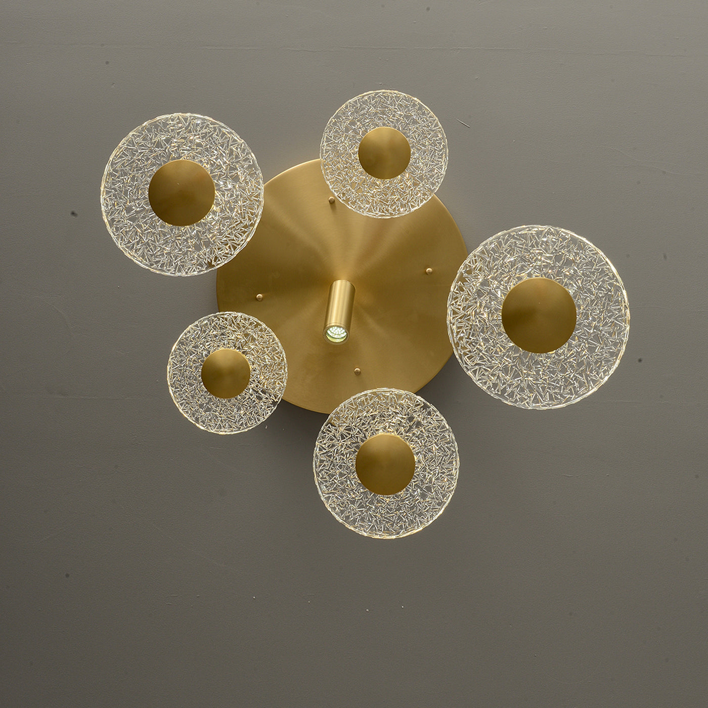Creative disc chandelier