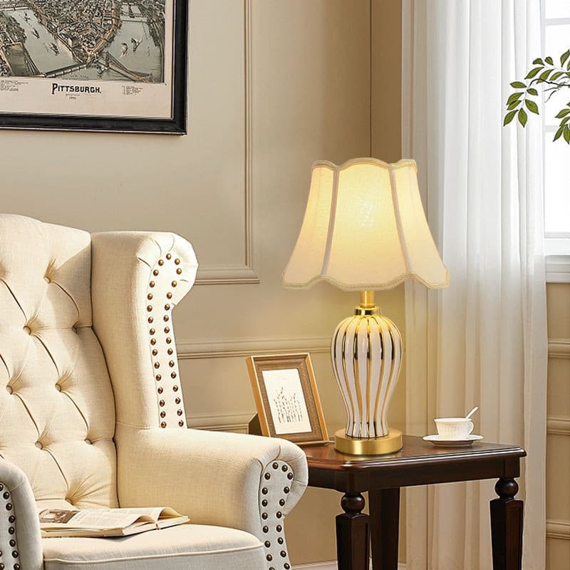 Classic Scalloped Table Lamp