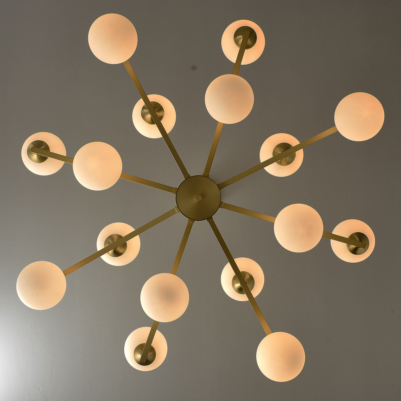 16-Lights Ball Chandelier